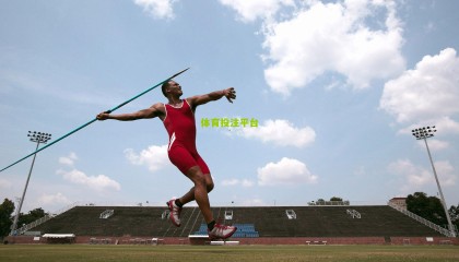 1xbet入口|里夫斯出手机会轻松写意！雷迪克盛赞，詹皇、东契奇、里夫斯三人决策能力顶级