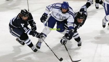 【1xbet下载】意甲补赛深夜开战，AC米兰客场挑战科莫，争四关键战役一触即发